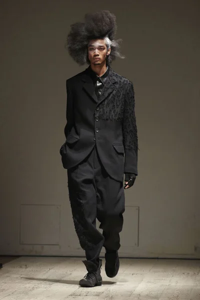Look 7